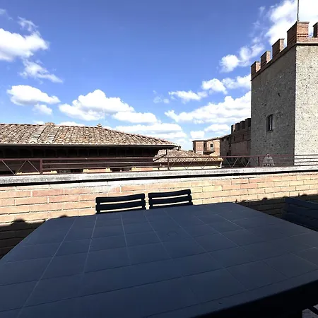 Via Del Poggio Apartment With A Big Terrace Siena Exterior foto