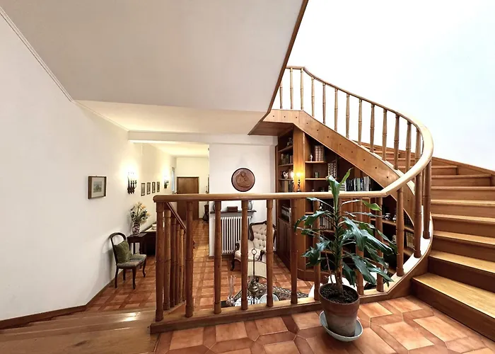 Via Del Poggio Apartment With A Big Terrace