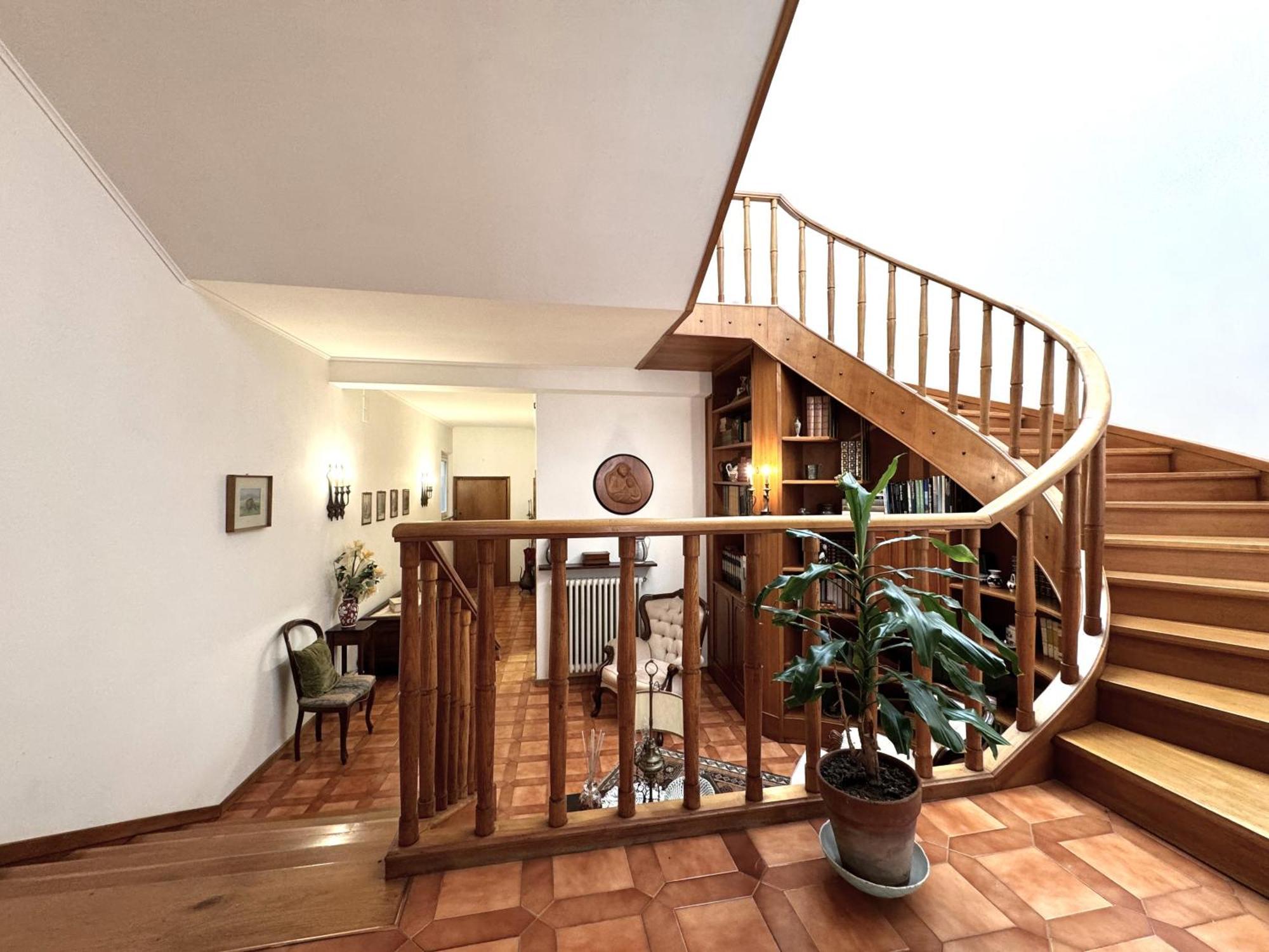 Via Del Poggio With A Big Terrace Apartment