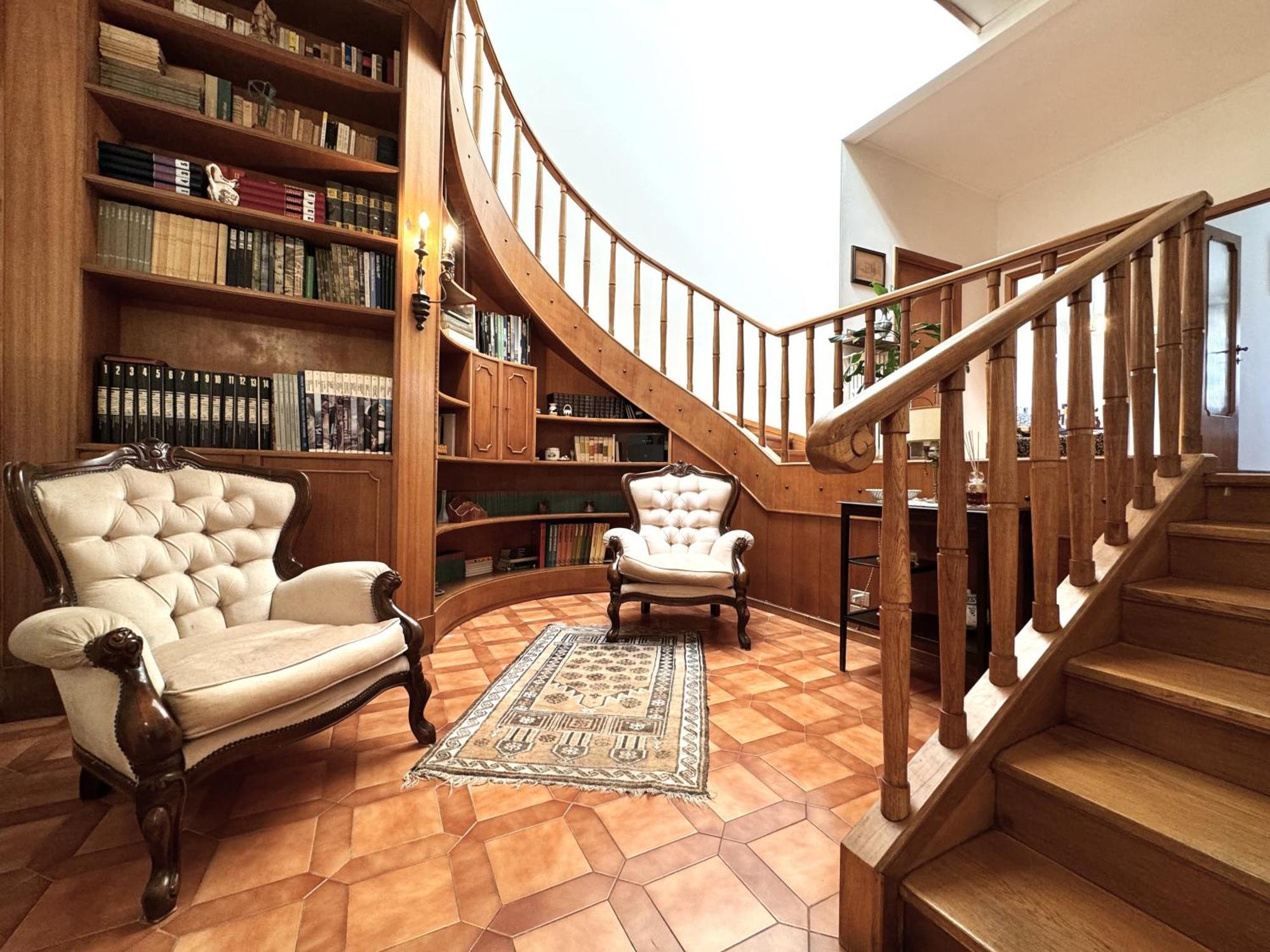 Via Del Poggio With A Big Terrace Apartment